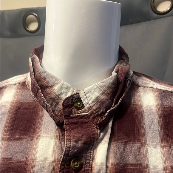 Carhartt Burgandy and White Casual Button Down Shirt size XL - Picture 4 of 8